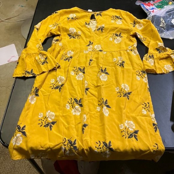 Old Navy Women's Yellow Floral Short Sleeve Crew Neck Mini Dress XS NWOT - Picture 2 of 9